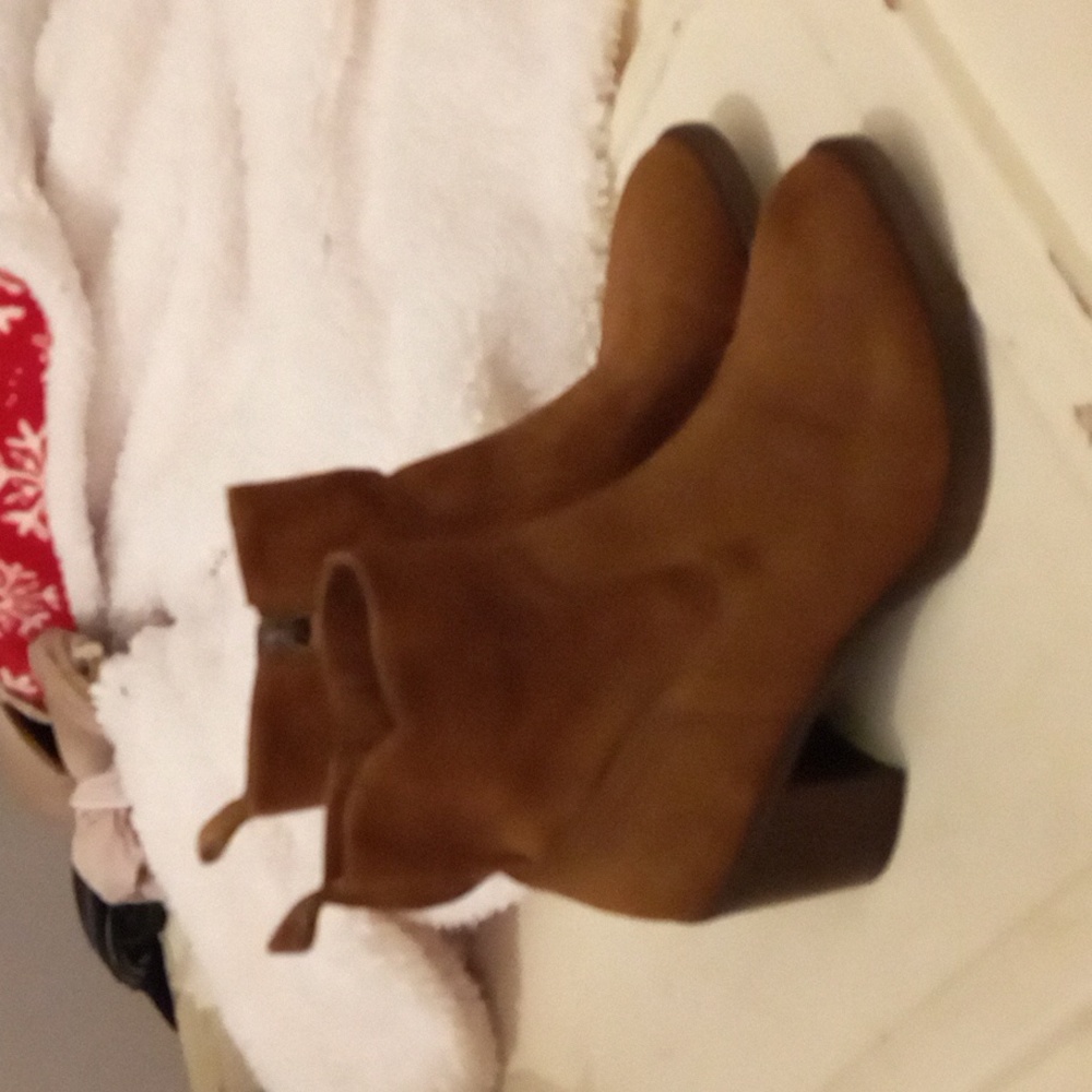 Ladies  boots